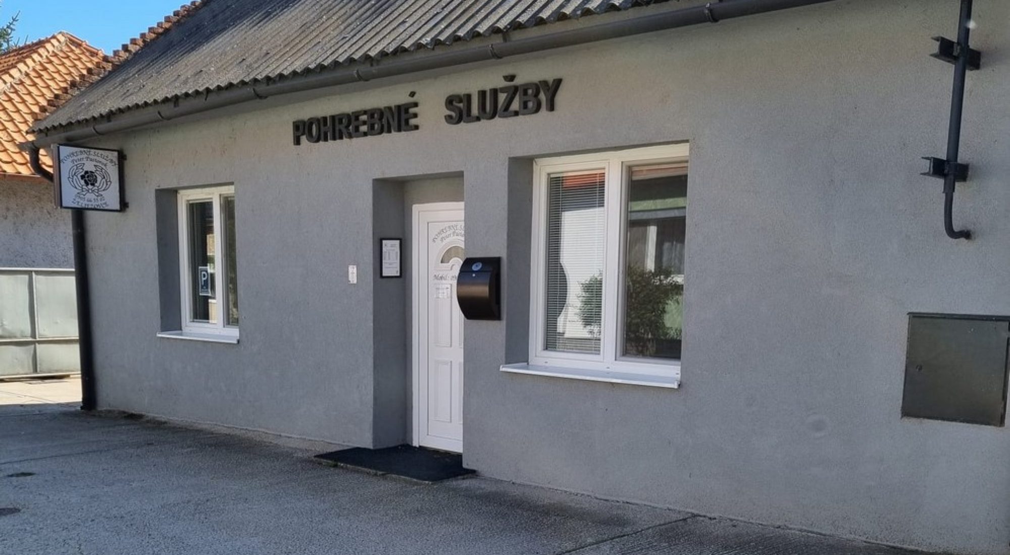 pohrebne sluzby zeliezovce pp 1056